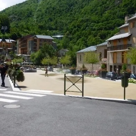 Le Rocher - N°10 Ax-les-Thermes